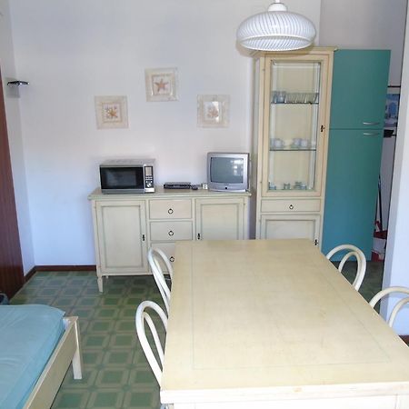Condominio Ginestra Lignano Sabbiadoro Kamer foto